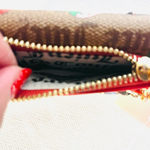 Juicy Couture Chestnut Chino Red Freshly Picked Trifold Wallet with Gold - New - Picture 7 of 11